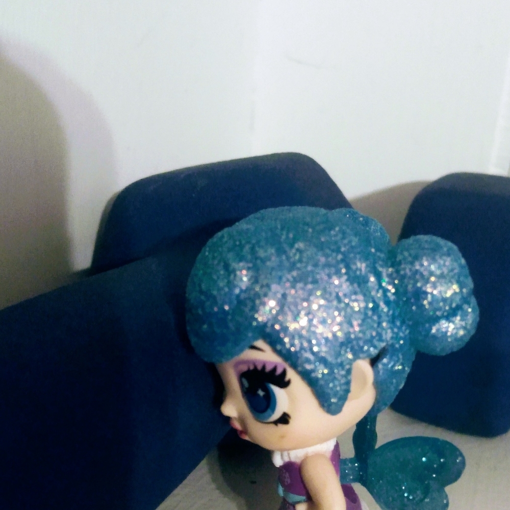 Small Hatchimal Pixie Figure - Picture 3 of 3